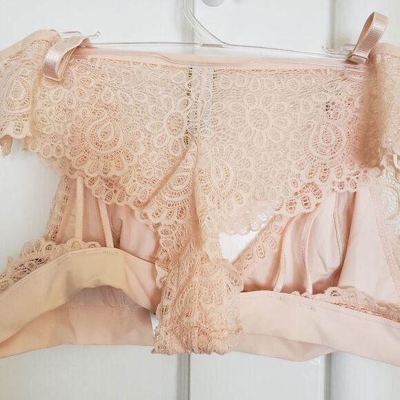 Just Sexy Lingerie 2 Piece Lace Bralette and Cheeky Panty Set - Picture 8 of 9